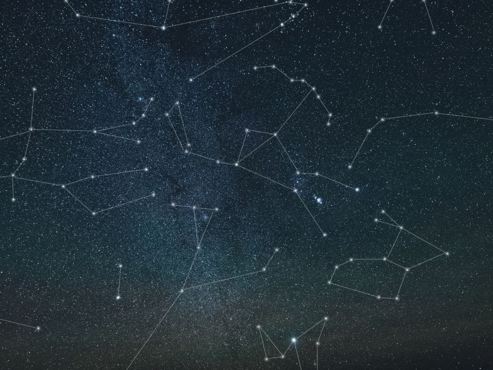 Constellation et synastrie amoureuse - guidance intuitive Romy Austin